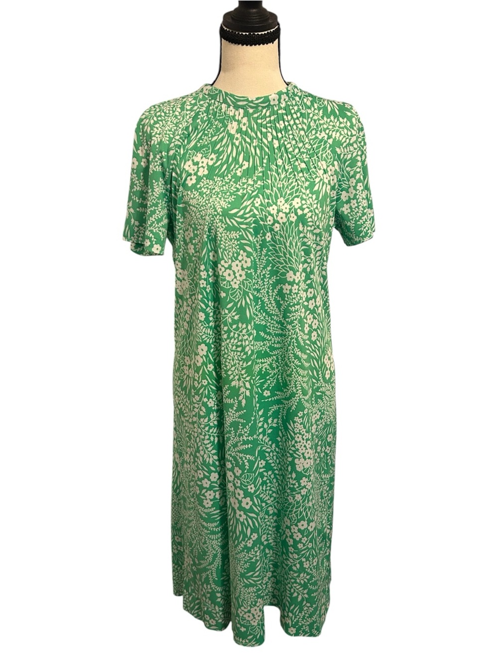 Vintage Green and White Floral Short-Sleeve Midi Dress Cottagecore Botanical